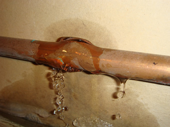 How Can I Stop and Fix a Leaky Pipe?